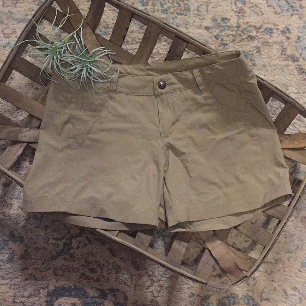 🏔🐟Patagonia Shorts size4